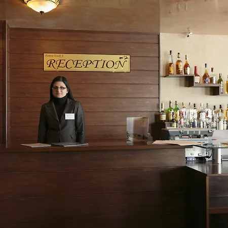 Forest Nook Ξενοδοχείο με διαμερίσματα 3*