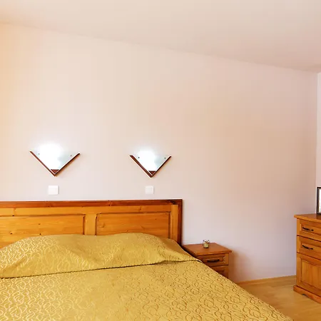 Forest Nook Lägenhetshotell Pamporovo